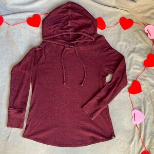 Women’s Eddie Bauer hooded shirt